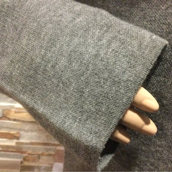 EMPORIO ARMANI Sweater - Picture 9 of 10